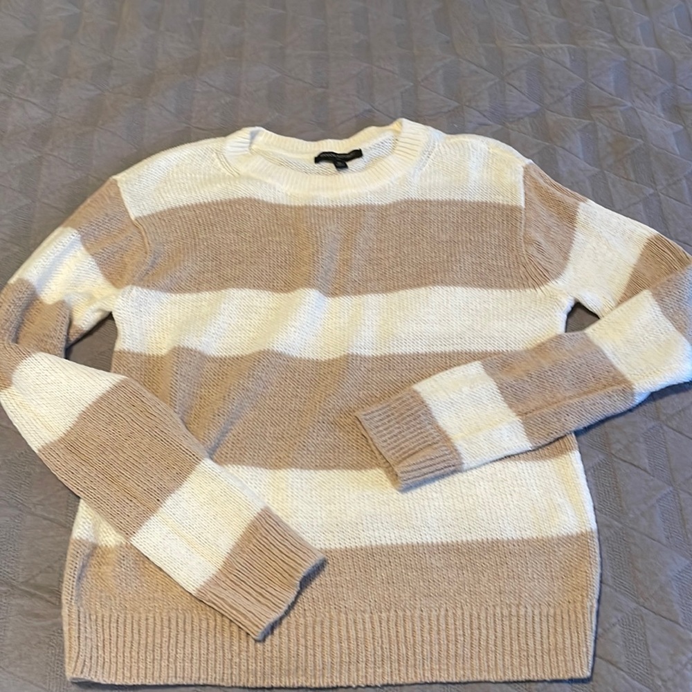 NWOT Banana Republic Sweater